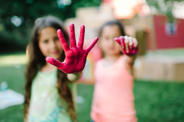 Cardboard-Box-Fort-04