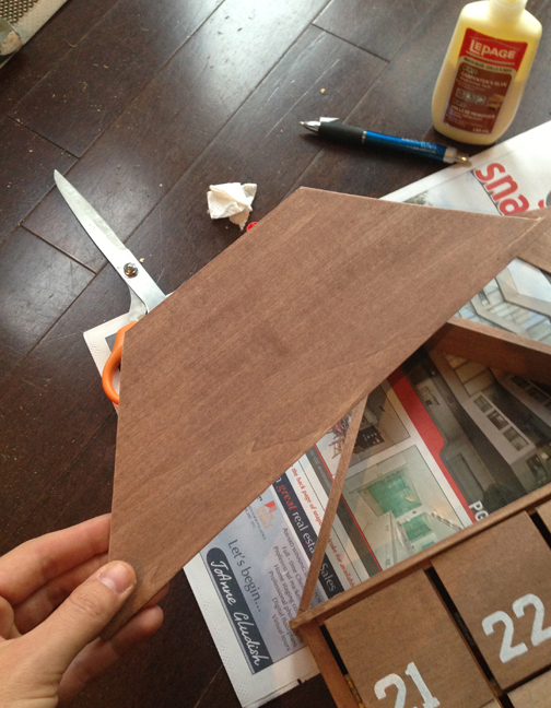 advent-calendar-roof-backing